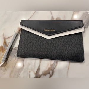 Michael Kors Clutch